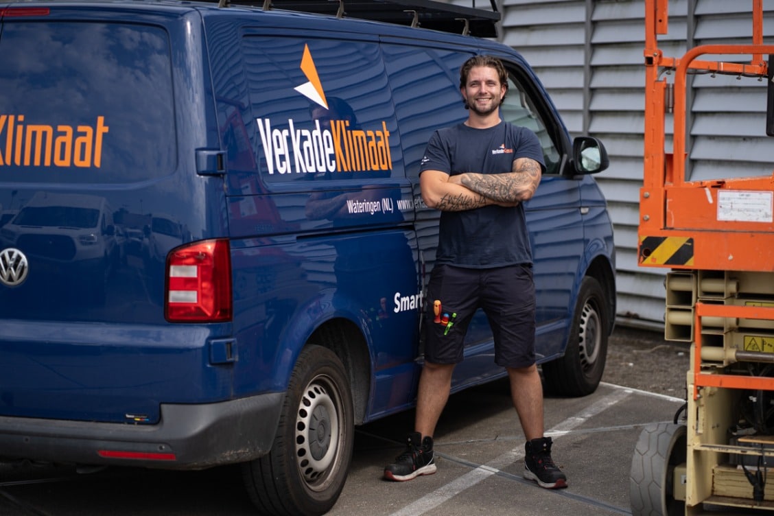 De hulpmonteur bij jou in dienst