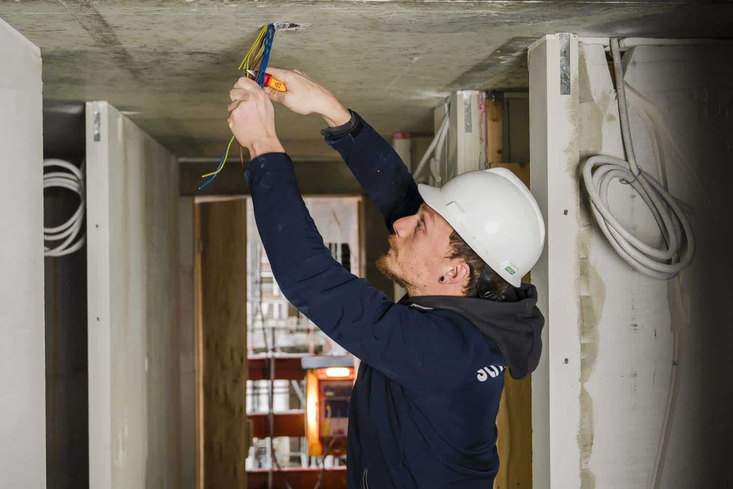 Is een zij-instromer zonder technische ervaring aannemen niet risicovol? Zo pakken we dat aan.