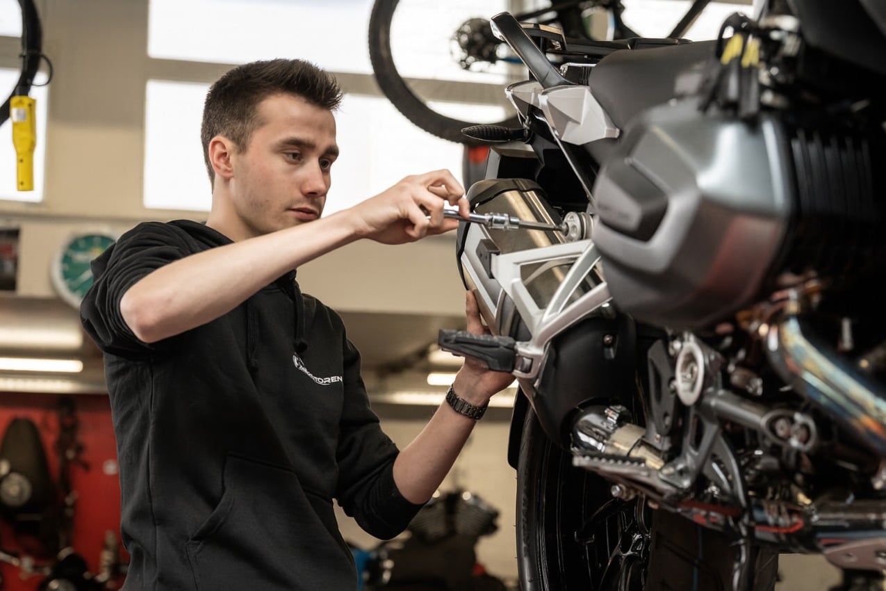 Alles over het vak motormonteur