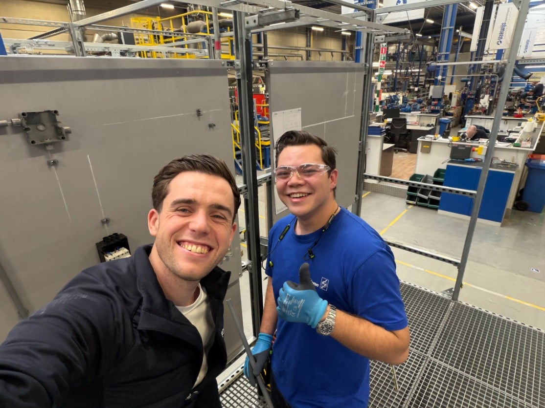 Ervaring omscholing elektromonteur: Lloyd (van sales naar techniek)